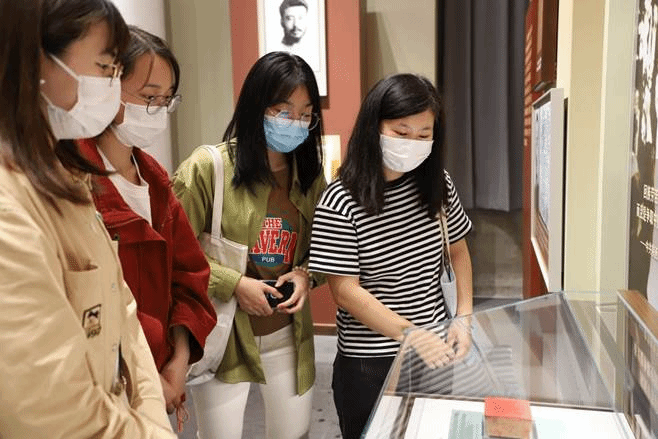 c10f08c56c0c3cd273fb3f8d4f7f428